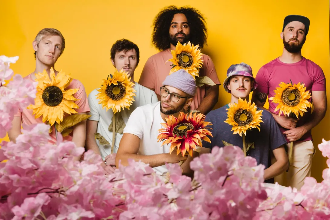Joe Hertler & The Rainbow Seekers	
